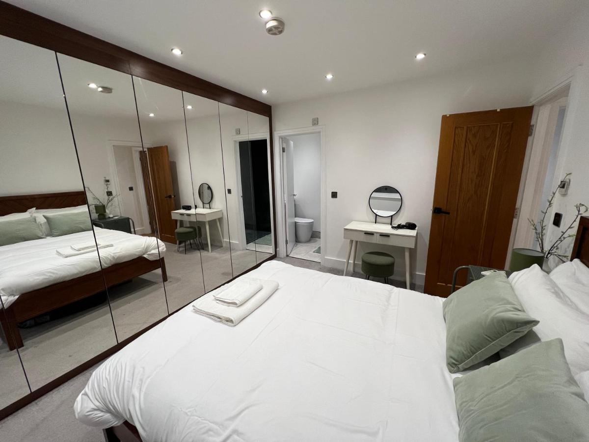 Streatham House - 2 Bedroom - Sleeps 6 - Free Wifi Streatham Vale Exteriör bild