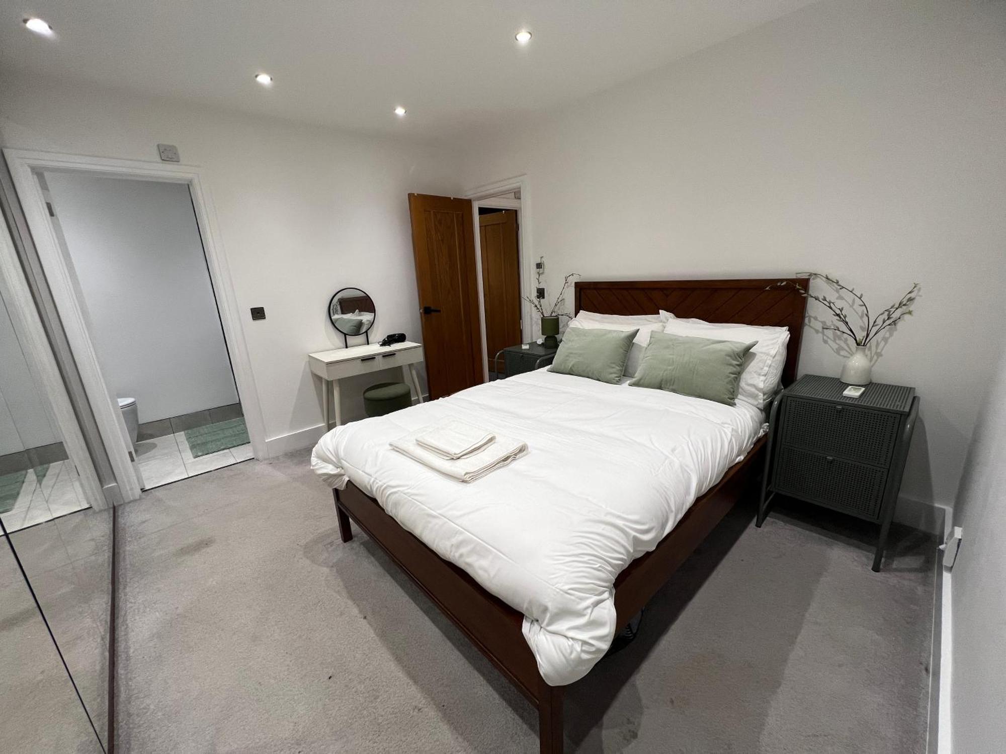 Streatham House - 2 Bedroom - Sleeps 6 - Free Wifi Streatham Vale Exteriör bild