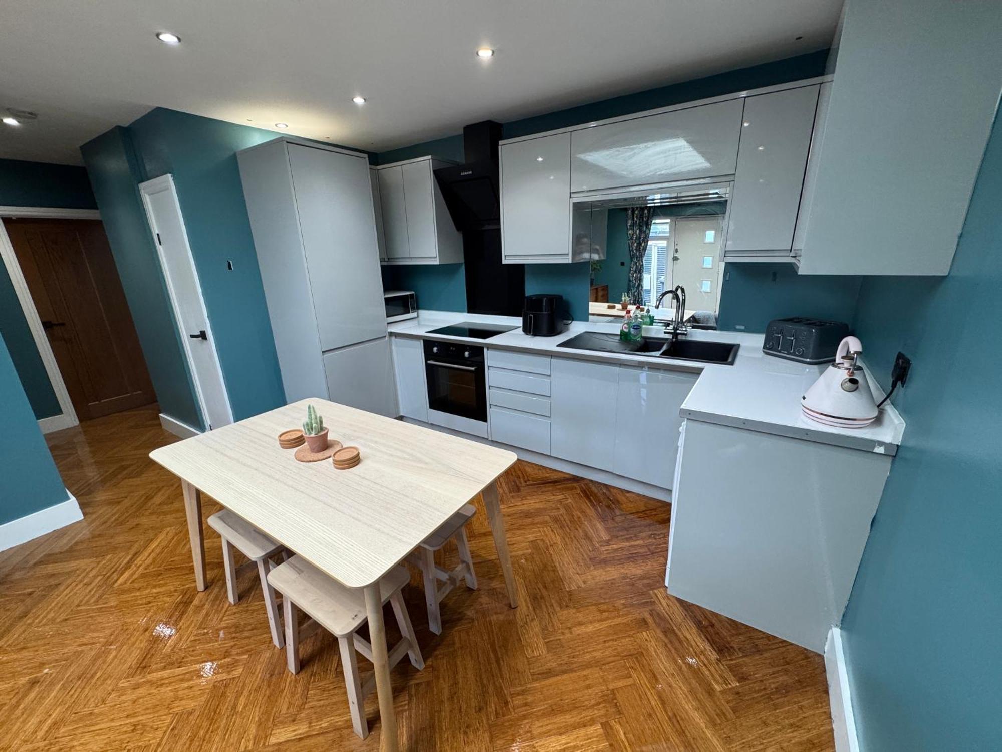 Streatham House - 2 Bedroom - Sleeps 6 - Free Wifi Streatham Vale Exteriör bild